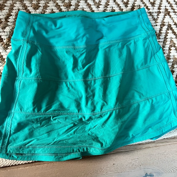 lululemon athletica Skirts Lululemon Pace Rival Skirt 4 Tall Bali
